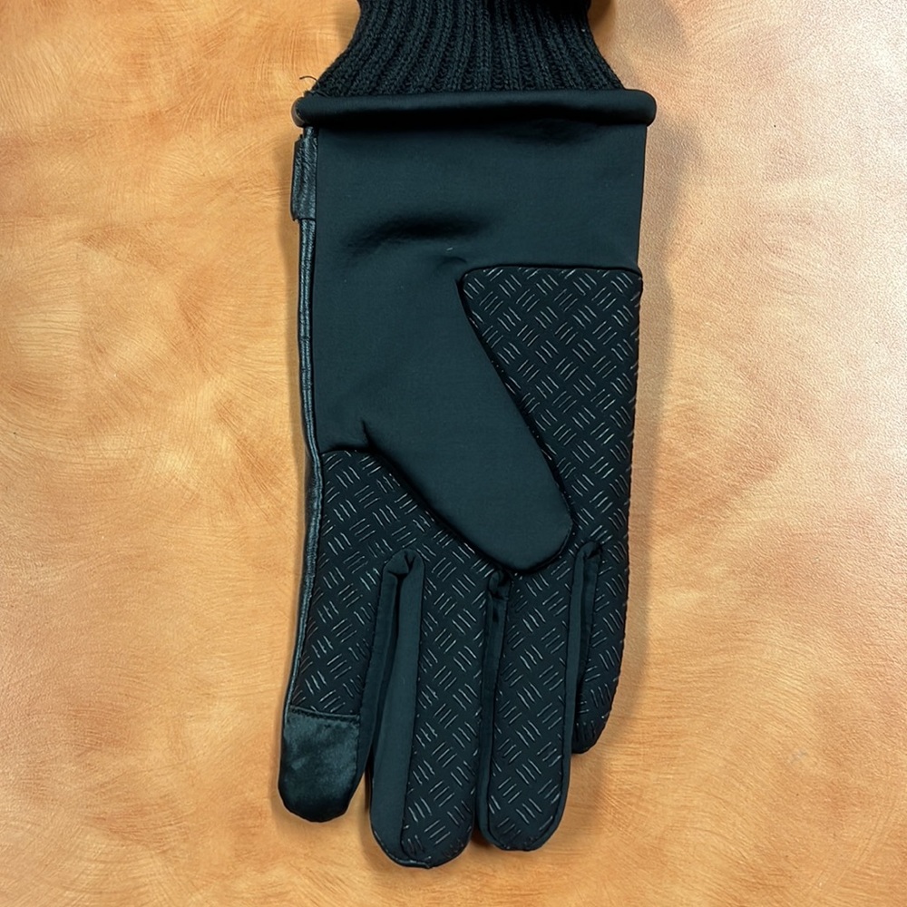 Bloomingdale’s Leather Gloves - Picture 3 of 6